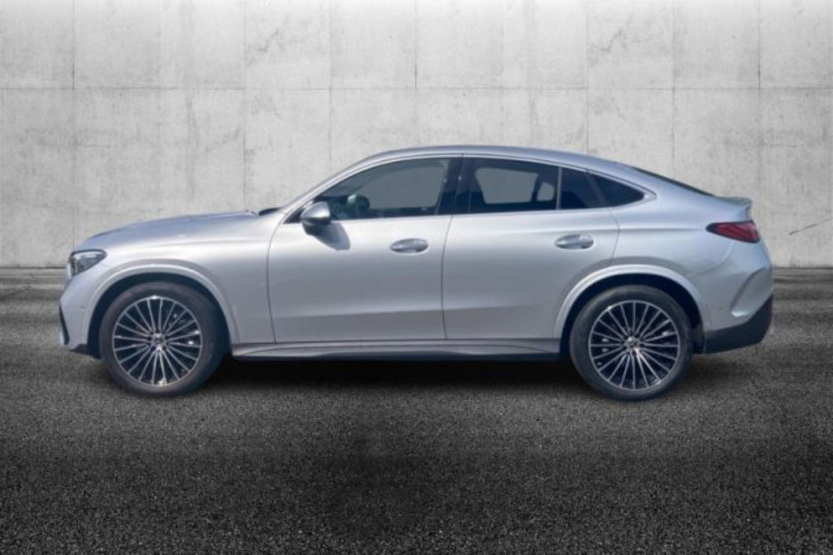 Mercedes-Benz GLC 220 d 4Matic Mild Hybrid AMG Premium Plus (5)