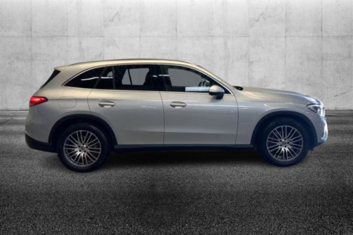 Mercedes-Benz GLC 220 d 4Matic Mild Hybrid AMG Advanced Plus (5)