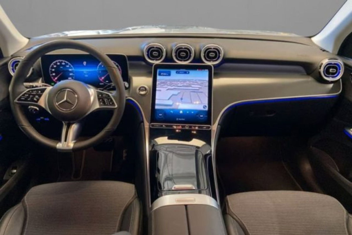 Mercedes-Benz GLC 220 d 4Matic Mild Hybrid AMG Advanced Plus (6)