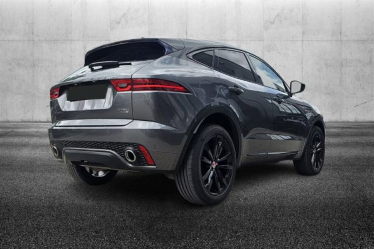 Jaguar E-Pace 2.0D 180 CV AWD aut. Chequered Flag (2)
