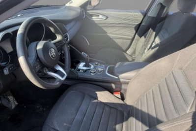 Alfa Romeo Giulia 2.0 Turbo 200 CV AT8 Super (3)