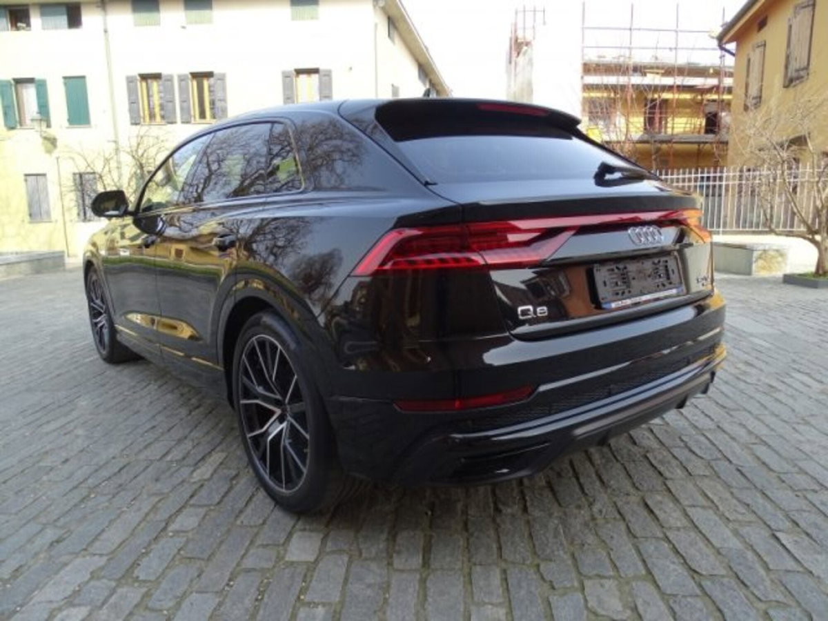 Audi Q8 Q8 50 TDI 286 CV quattro tiptronic Sport (2)