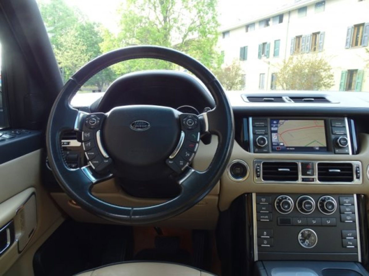 Land Rover Range Rover 4.4 TDV8 HSE (5)
