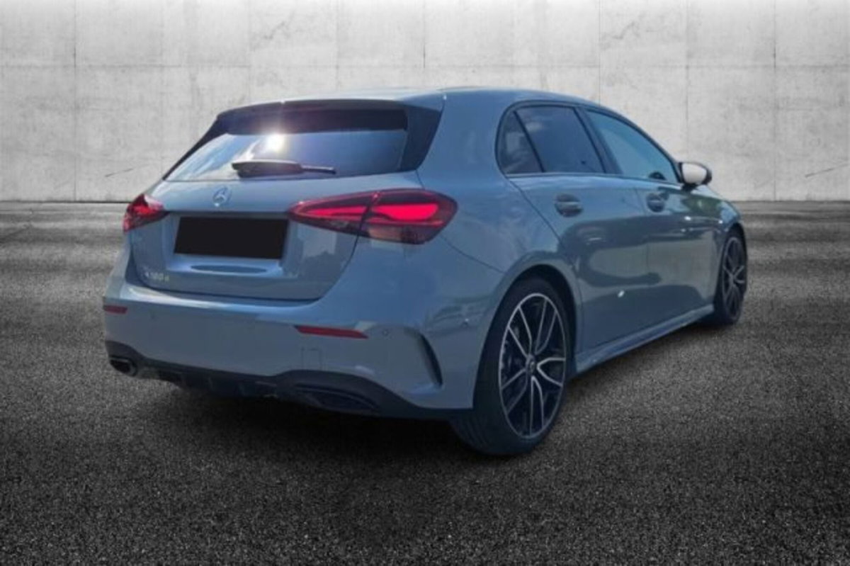 Mercedes-Benz Classe A 180 d AMG Line Premium Plus auto (3)
