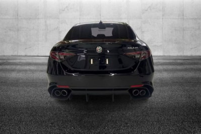 Alfa Romeo Giulia 2.9 T V6 AT8 Quadrifoglio (4)