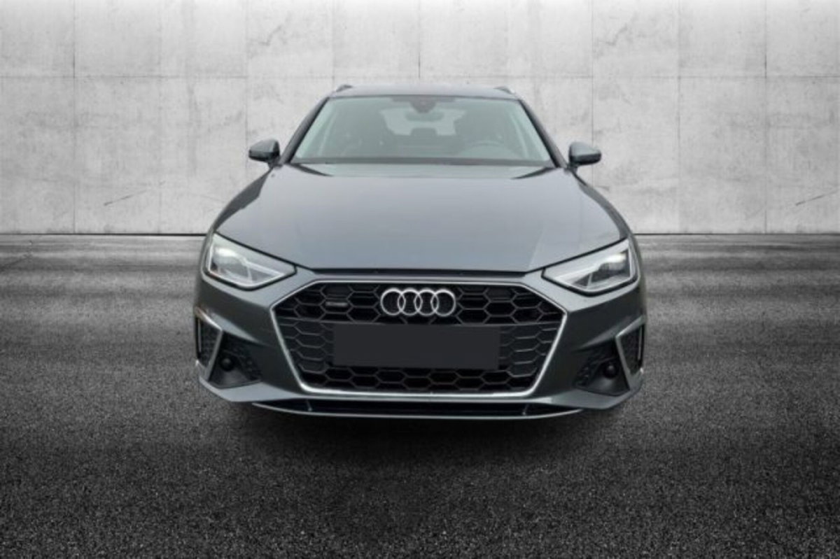 Audi A4 Avant 40 TDI quattro S tronic S line edition (3)