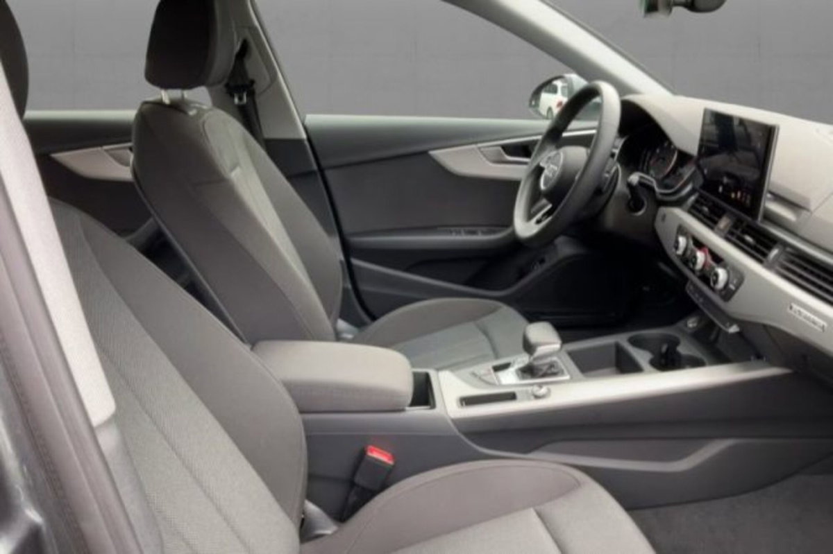 Audi A4 Avant 40 TDI quattro S tronic S line edition (7)