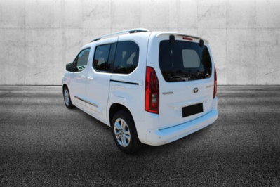 Toyota Proace City Verso City Verso 1.5D 130 CV S&S Short D Executive (2)
