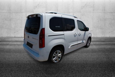 Toyota Proace City Verso City Verso 1.5D 130 CV S&S Short D Executive (4)