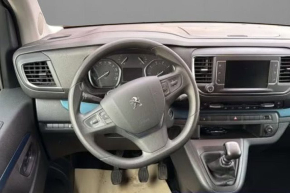 Peugeot Traveller BlueHDi 120 S&S Long Business (6)