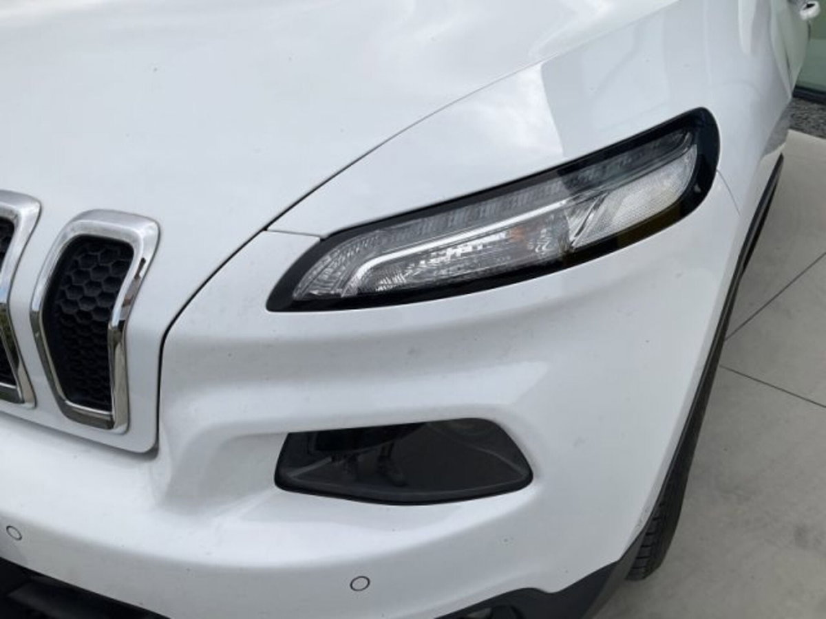 Jeep Cherokee 2.0 Mjt II Longitude (4)