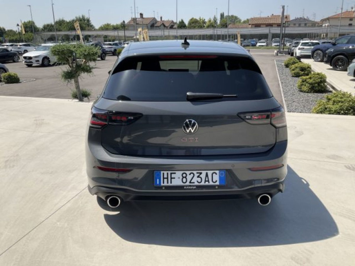 Volkswagen Golf 2.0 tsi GTI 265cv dsg (7)