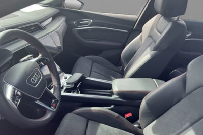 Audi Q8 Sportback 50 S line edition quattro (6)