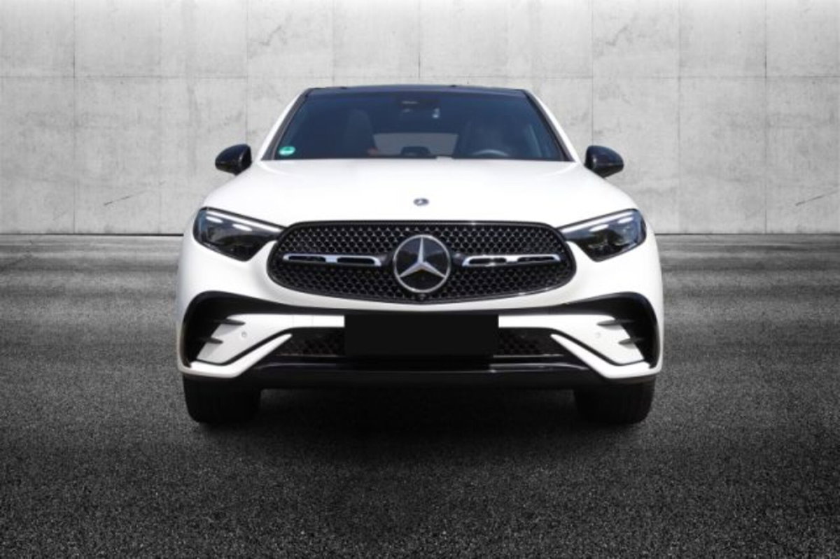 Mercedes-Benz GLC 220 d 4Matic Mild Hybrid AMG Premium Plus (4)