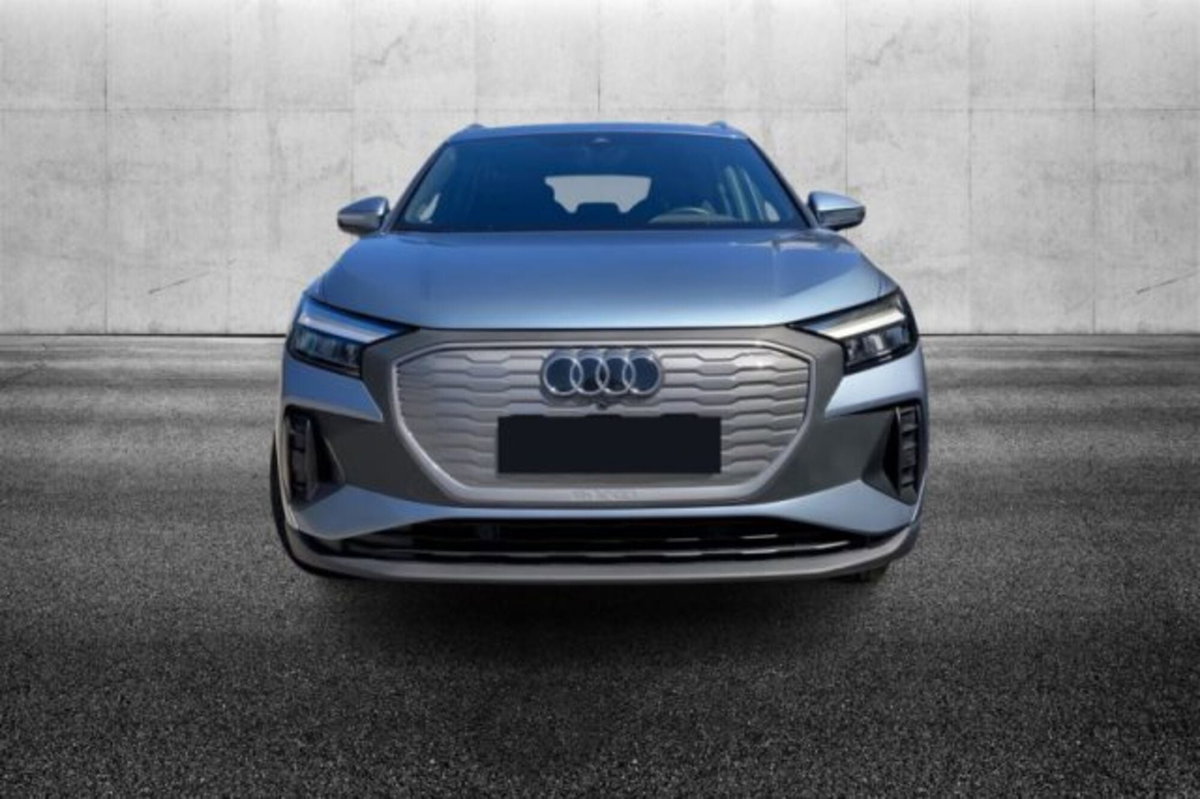 Audi Q4 Q4 45 e-tron quattro Business Advanced (3)