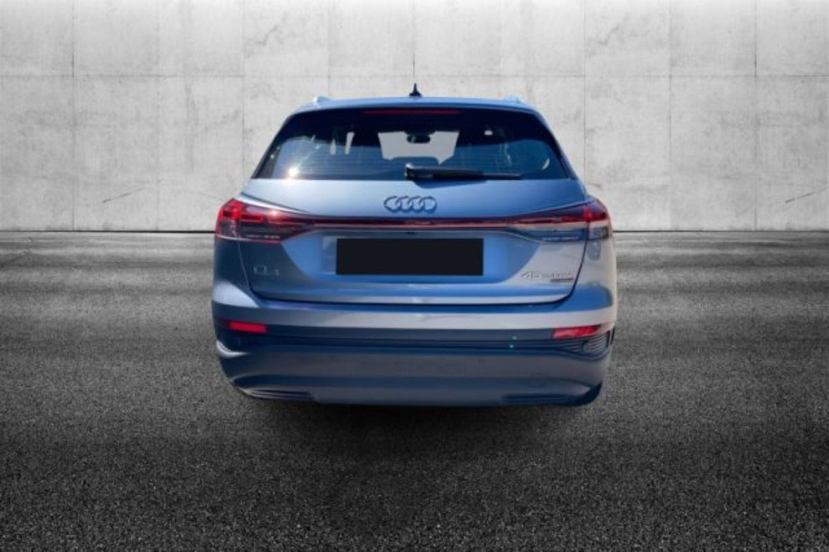 Audi Q4 Q4 45 e-tron quattro Business Advanced (4)