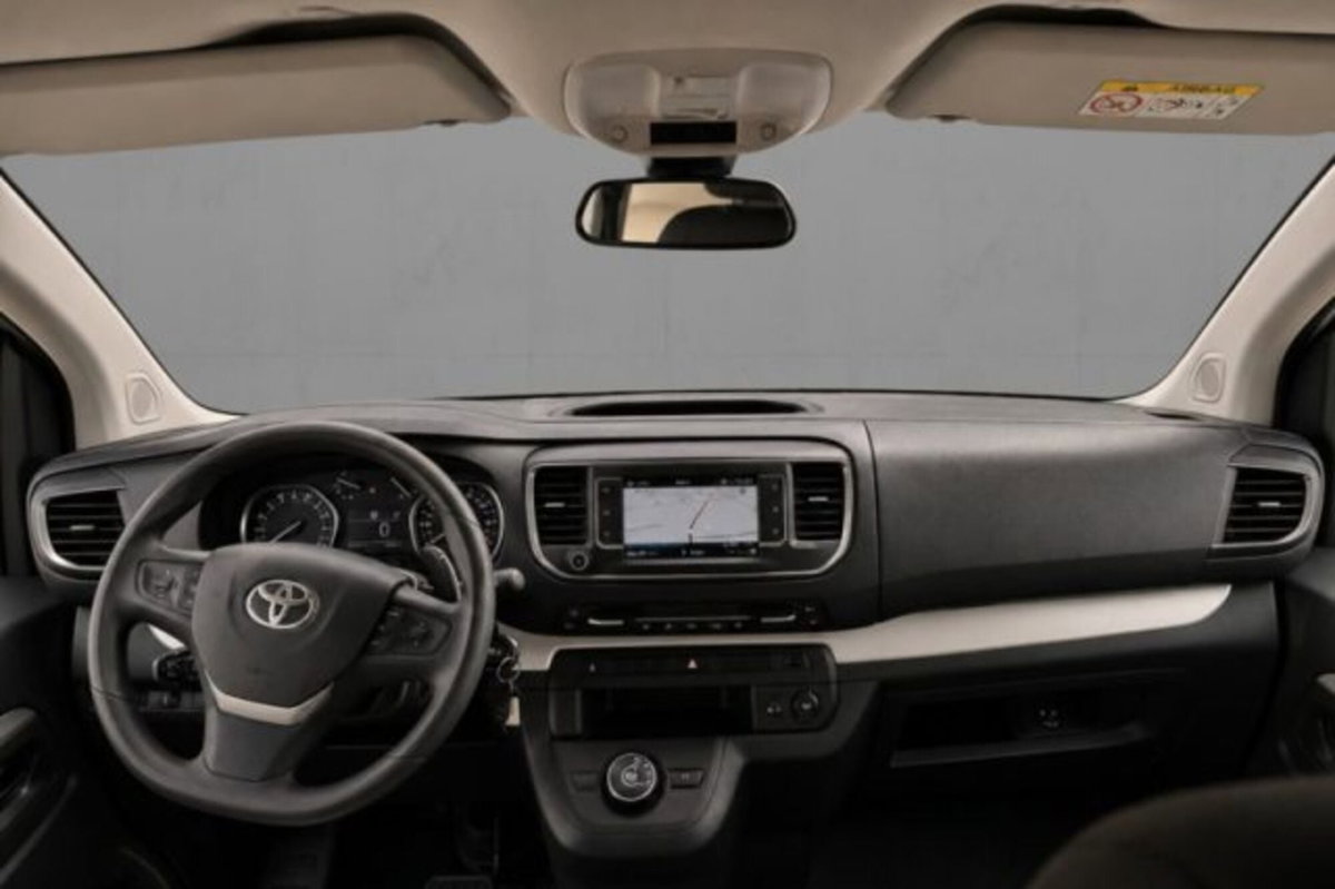 Toyota Proace Verso Verso 2.0D 177 CV L2 D Luxury (6)