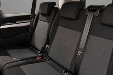 Toyota Proace Verso Verso 2.0D 177 CV L2 D Luxury (8)