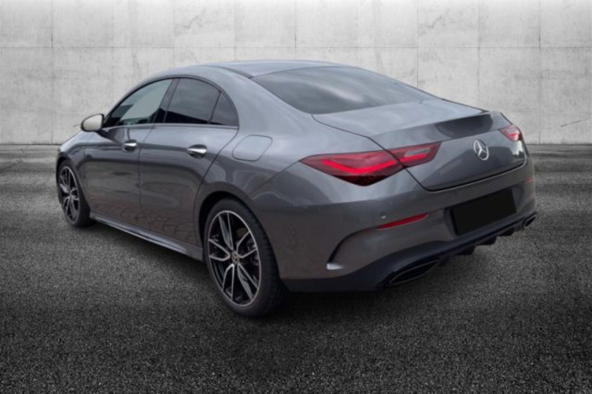 Mercedes-Benz CLA 200 Automatic Premium (2)