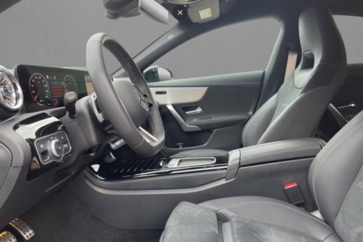 Mercedes-Benz CLA 200 Automatic Premium (5)