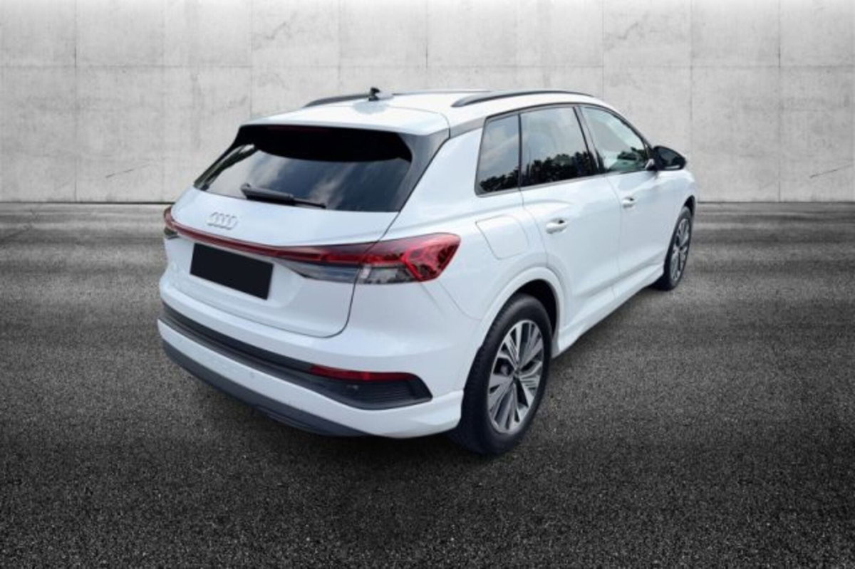 Audi Q4 Q4 35 e-tron Business Advanced (2)
