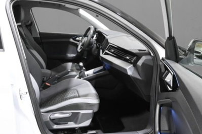 Audi A1 Sportback 30 TFSI S tronic S line edition (7)