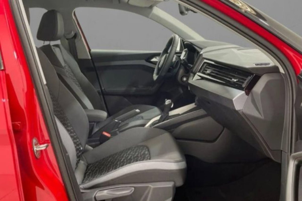 Audi A1 Sportback 30 TFSI S tronic S line edition (7)