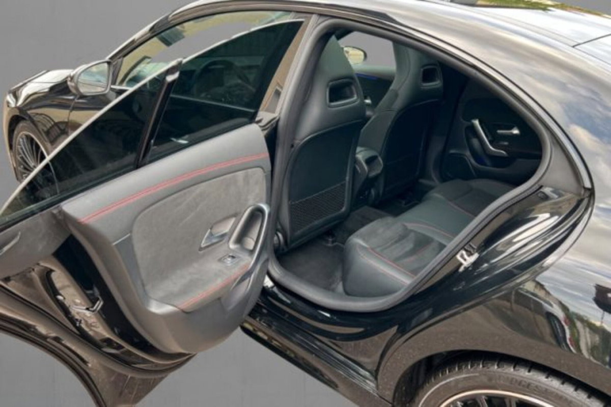 Mercedes-Benz CLA 180 Automatic Premium (8)