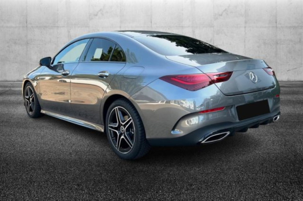 Mercedes-Benz CLA 180 Automatic Executive (2)