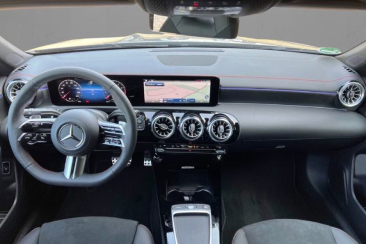 Mercedes-Benz CLA 180 Automatic Executive (3)