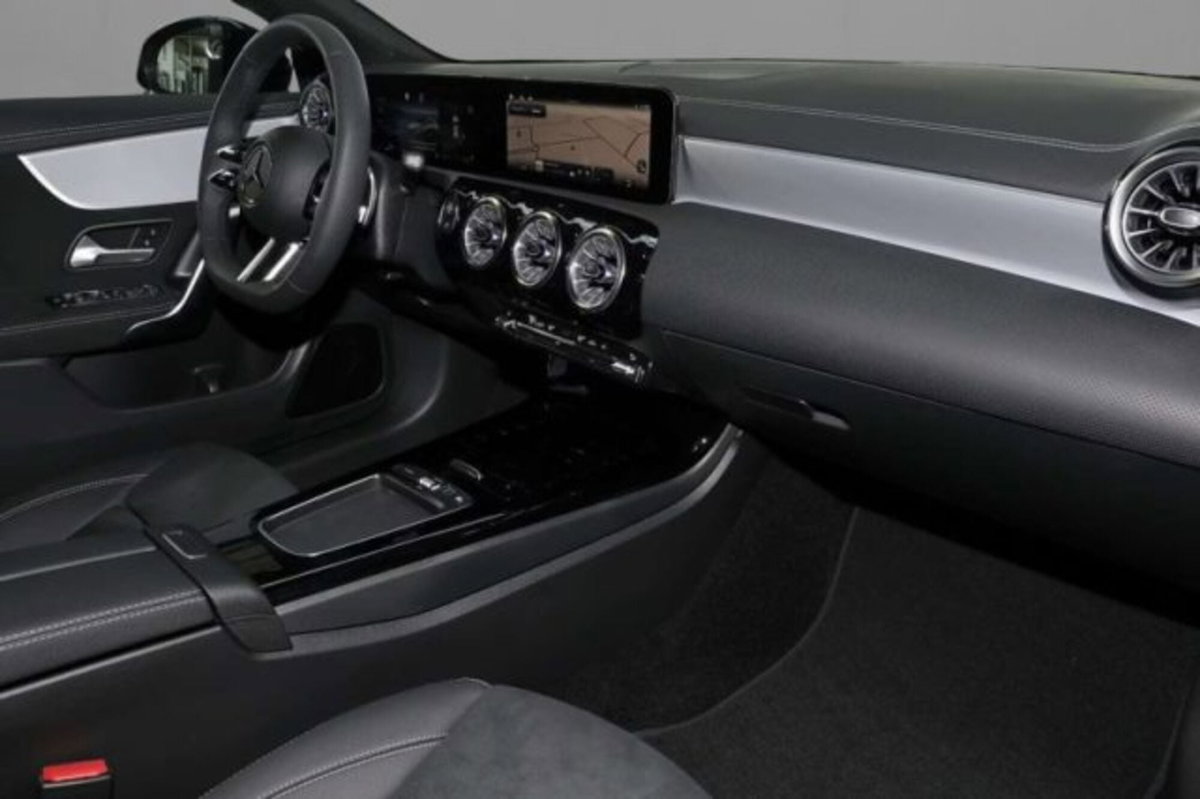 Mercedes-Benz CLA Shooting Brake 200 d AMG Line Premium Plus auto (7)