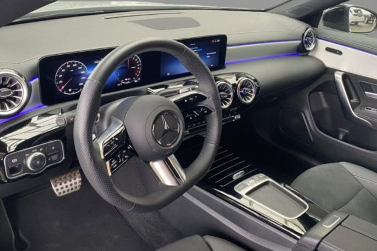 Mercedes-Benz CLA Shooting Brake 250 e phev AMG Line Premium auto (7)