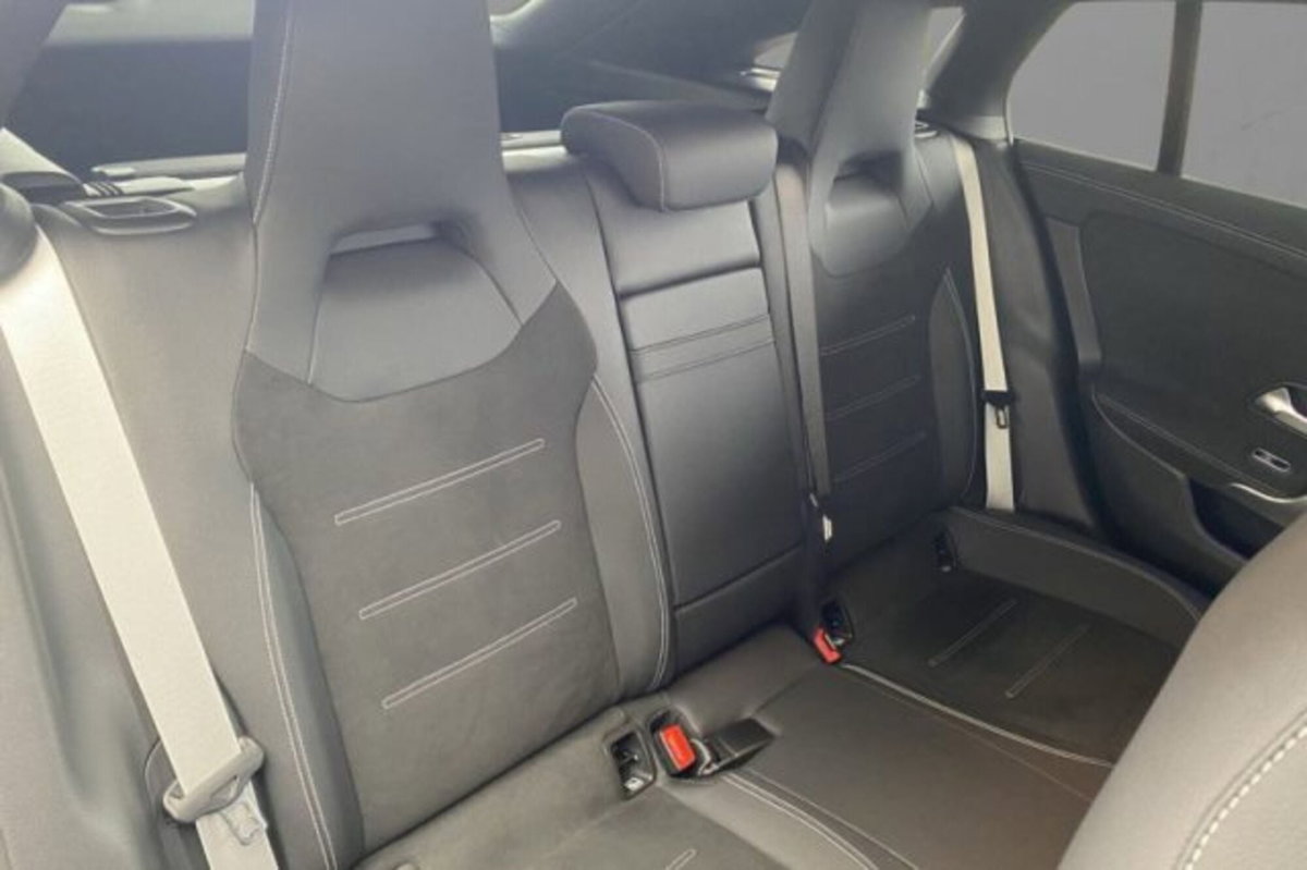 Mercedes-Benz CLA Shooting Brake 250 e phev AMG Line Premium auto (8)