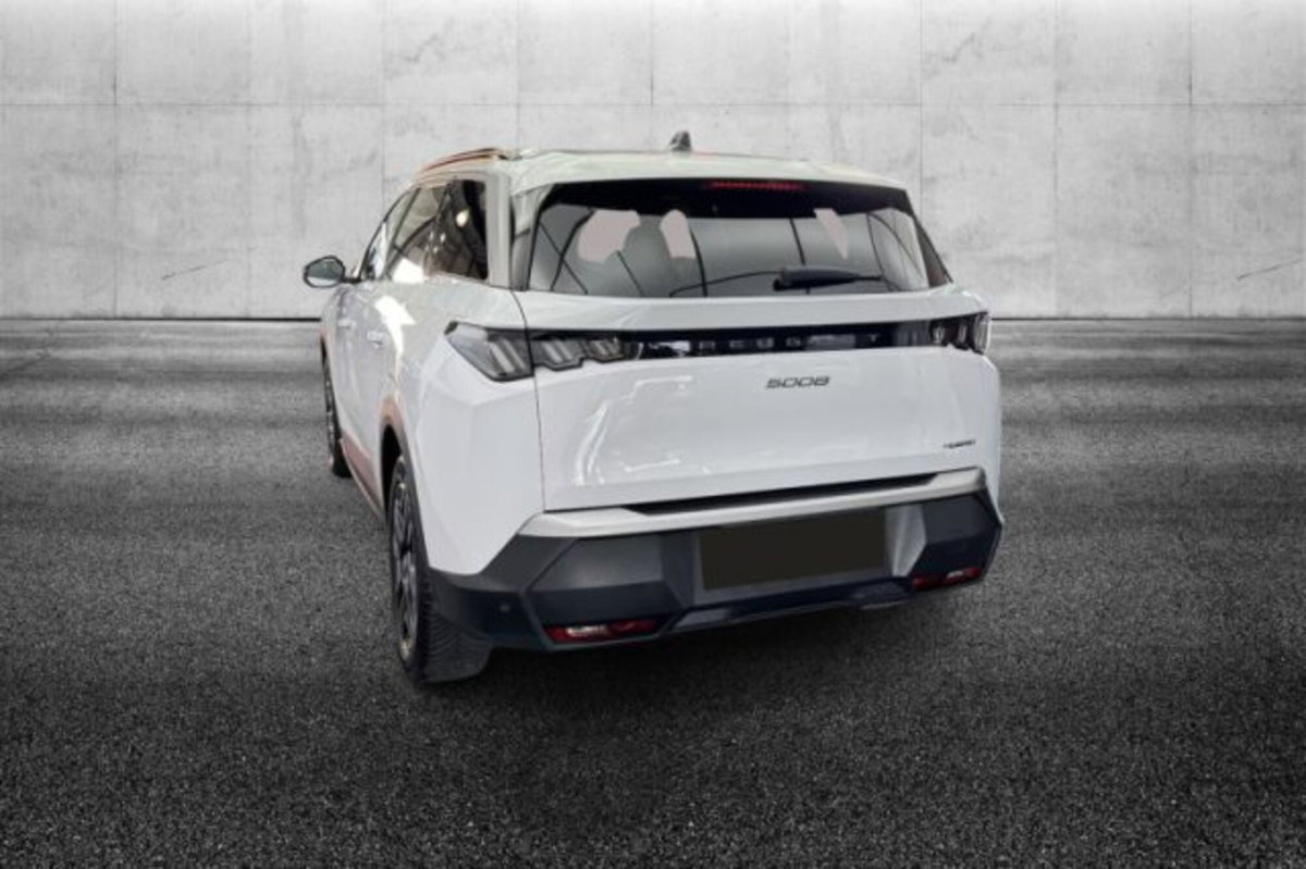 Peugeot 5008 1.2 hybrid Allure 145cv e-dcs6 (3)