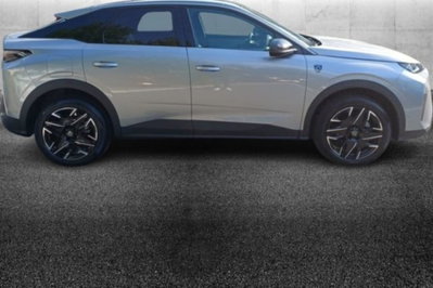 Peugeot 3008 1.2 hybrid 48V GT 136cv e-dcs6 (4)