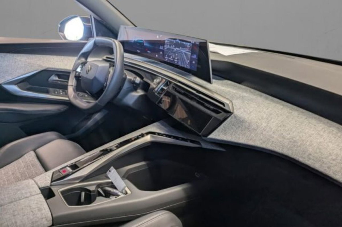 Peugeot 3008 1.2 hybrid Allure Business 145cv e-dcs6 (6)