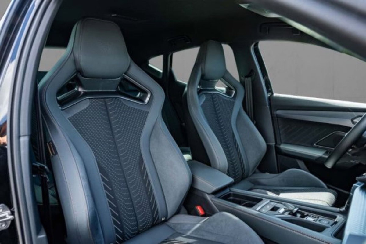 Cupra Formentor 1.5 e-hybrid VZ Extreme 272cv dsg (7)