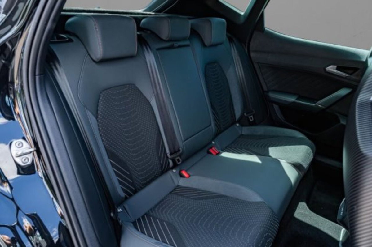 Cupra Formentor 1.5 e-hybrid VZ Extreme 272cv dsg (8)