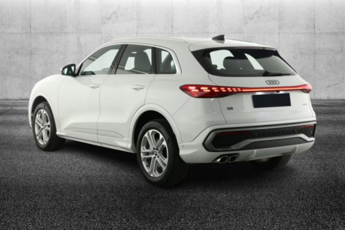 Audi Q5 40 2.0 tdi mhev 12V S line quattro s-tronic (4)