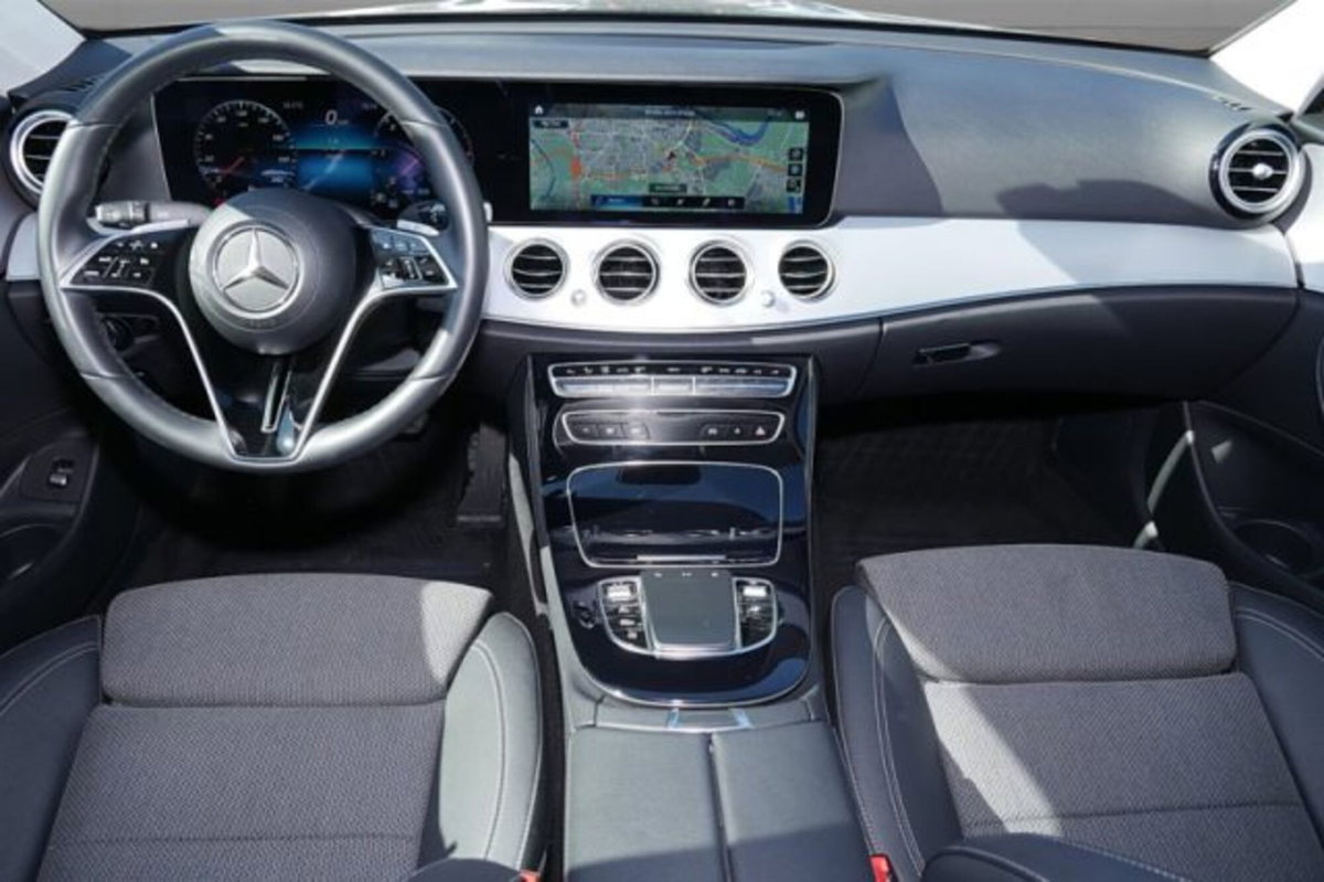 Mercedes-Benz Classe E 220 d Auto Business Sport (4)