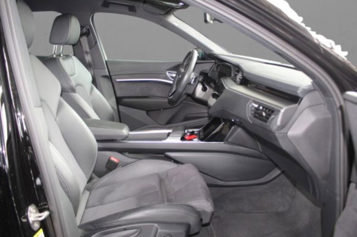 Audi e-tron Sportback 55 quattro (7)
