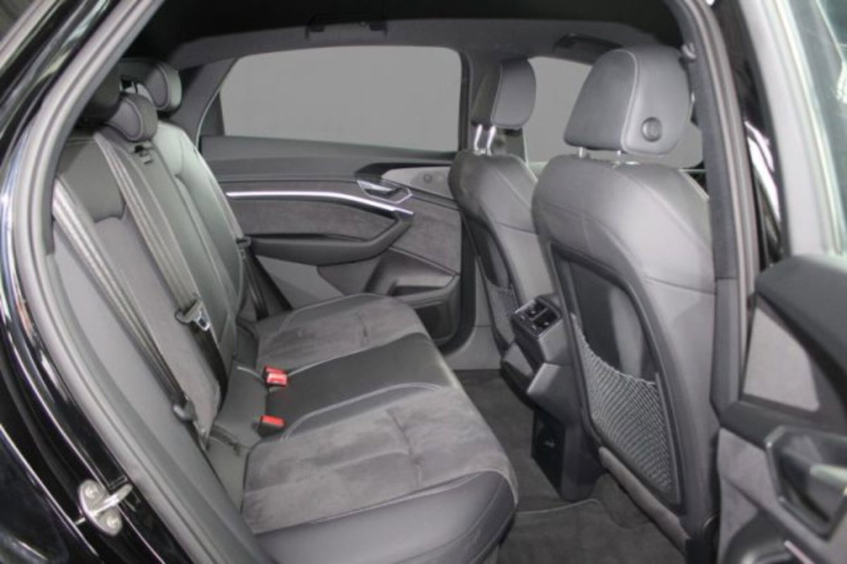 Audi e-tron Sportback 55 quattro (8)