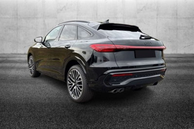 Audi Q5 Sportback 2.0 tdi mhev+ S line quattro 204cv s-tronic (4)