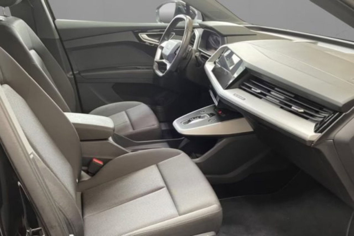 Audi Q4 Q4 50 e-tron quattro Business Advanced (6)