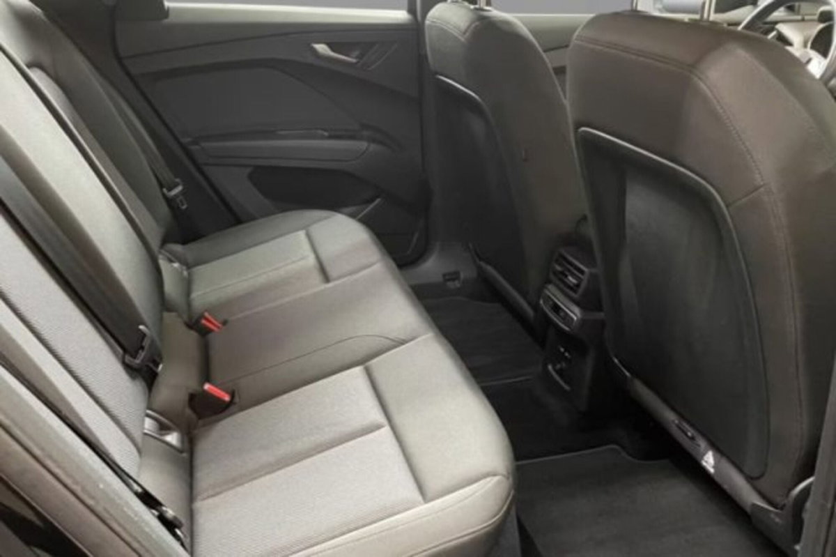 Audi Q4 Q4 50 e-tron quattro Business Advanced (7)