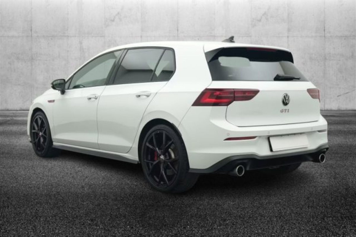 Volkswagen Golf 2.0 TSI GTI DSG (4)