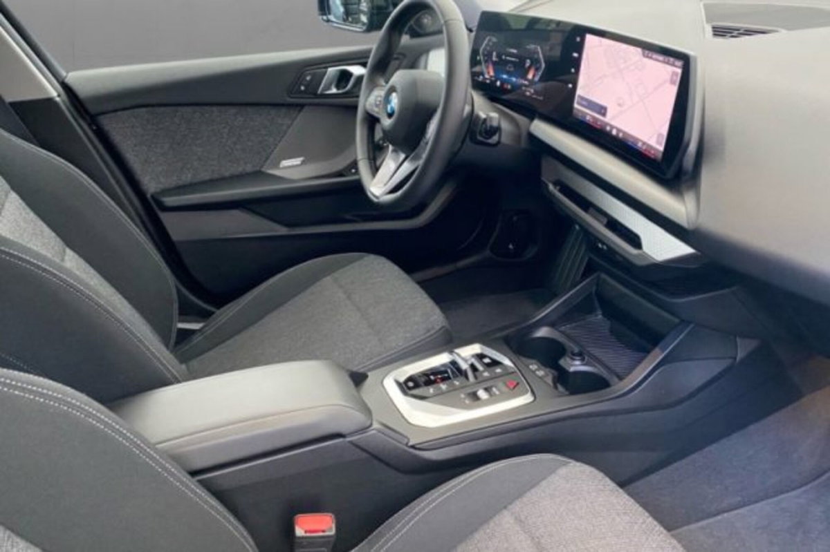 BMW Serie 1 120 48V MSport Design auto (4)