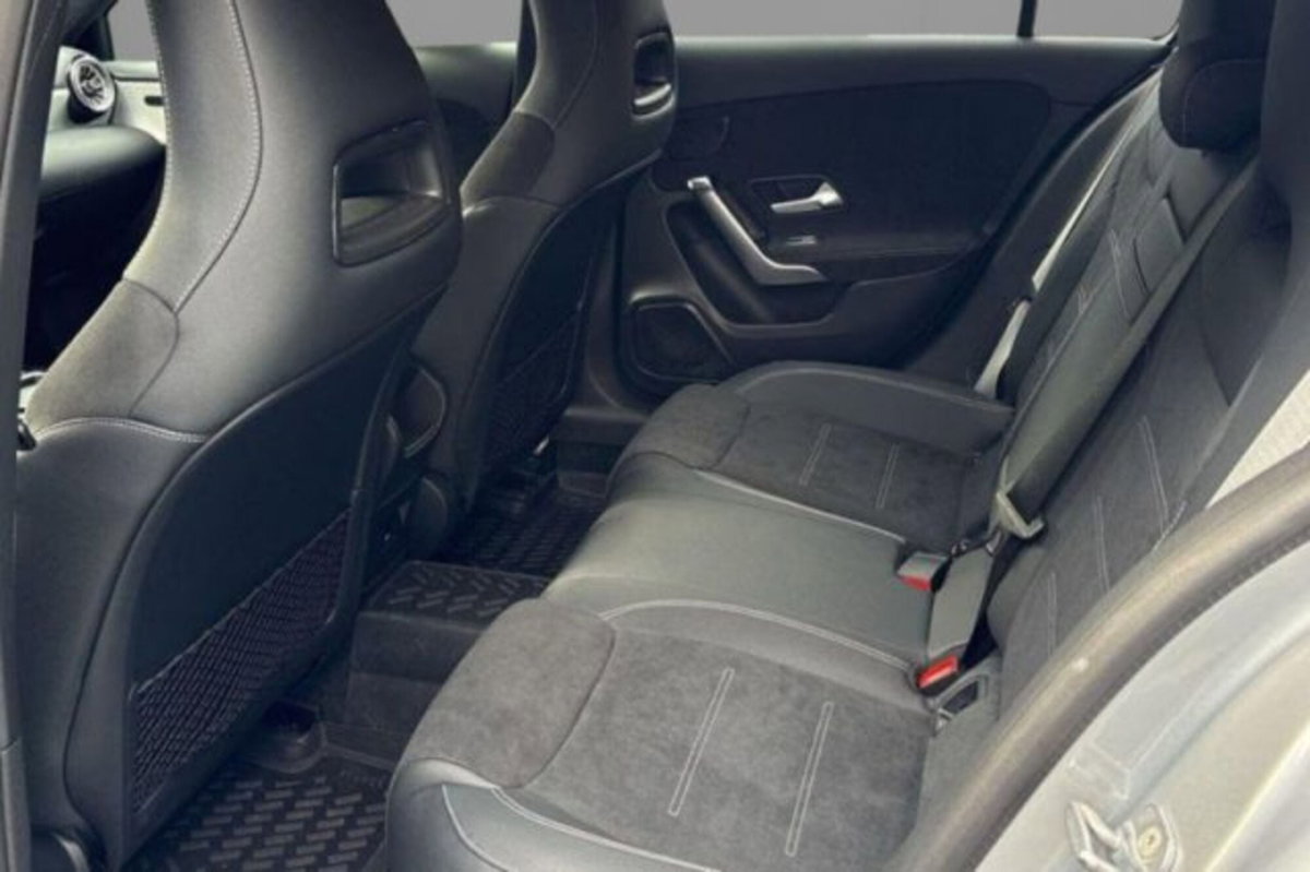 Mercedes-Benz Classe A 250 AMG Line Premium Plus 4matic auto (5)