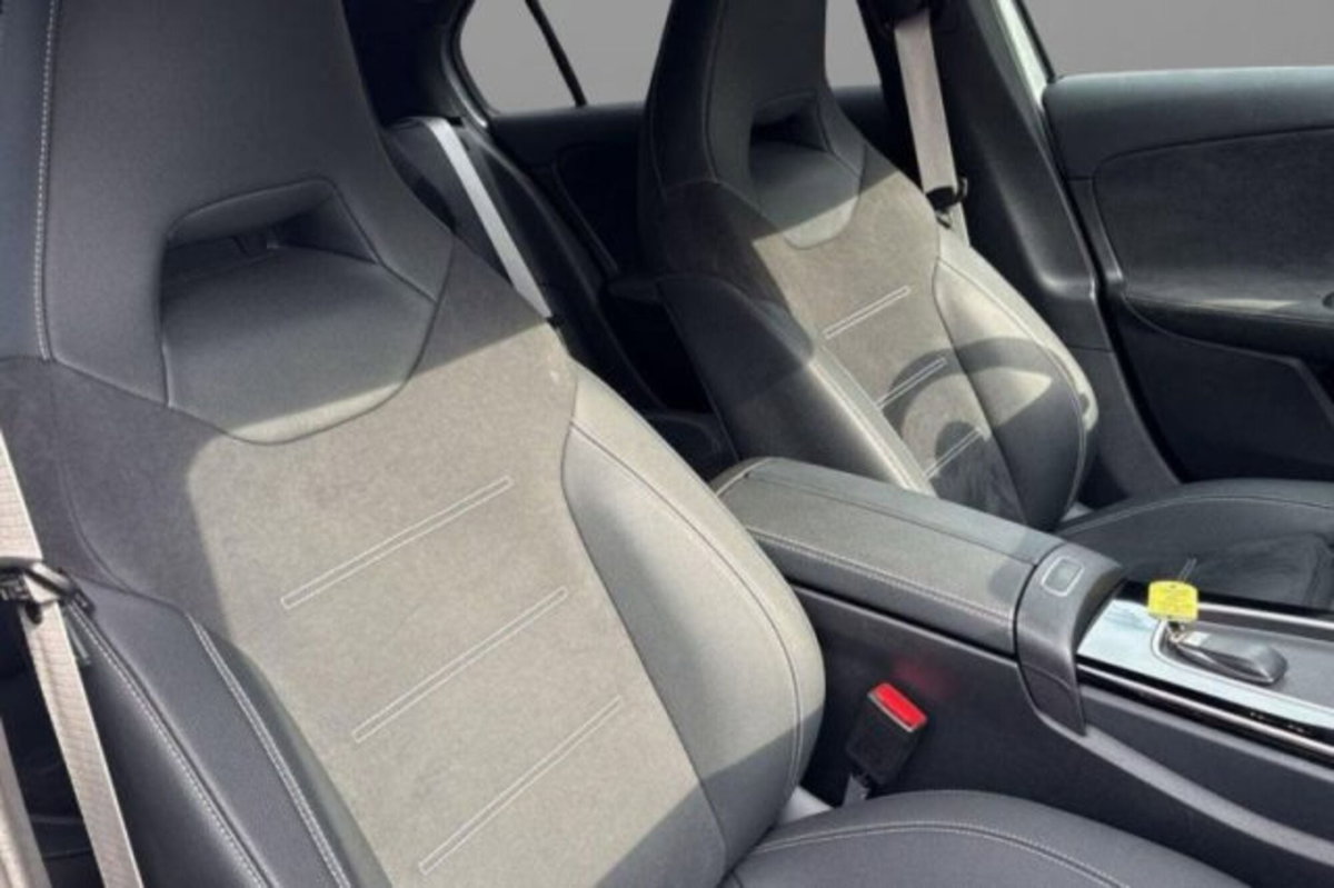 Mercedes-Benz Classe A 250 AMG Line Premium Plus 4matic auto (6)