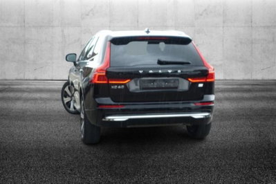 Volvo XC60 T6 Recharge AWD Plug-in Hybrid automatico Plus Bright (4)
